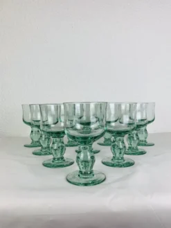 10 verres à pieds vintage fait main
