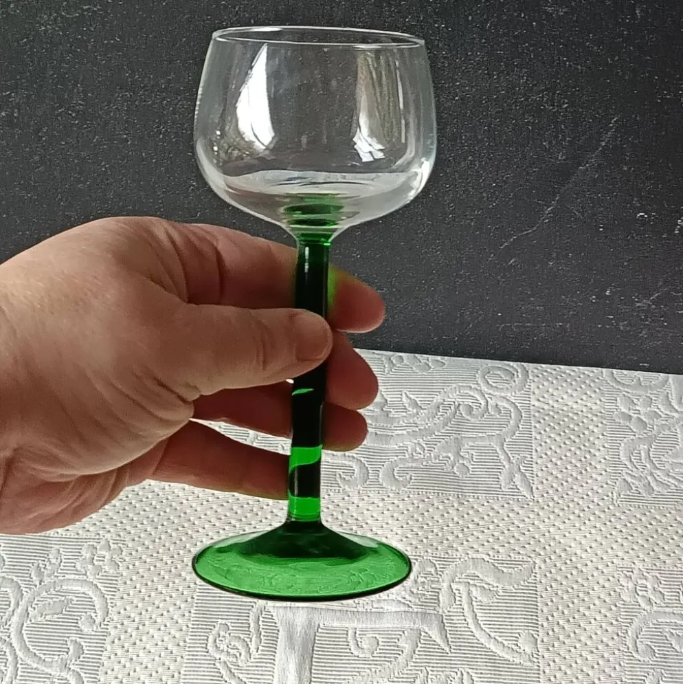6 VERRES pied vert émeraude Luminarc, verre vin du rhin, vin blanc