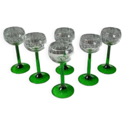 VERRES à pied vert émeraude, motif vigne