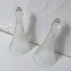 2 verres sans pied trinquettes flûtes à champagne Henri Maire verre vintage