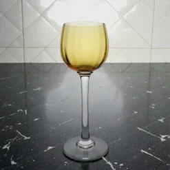 6 verres à vin ambrés en cristal