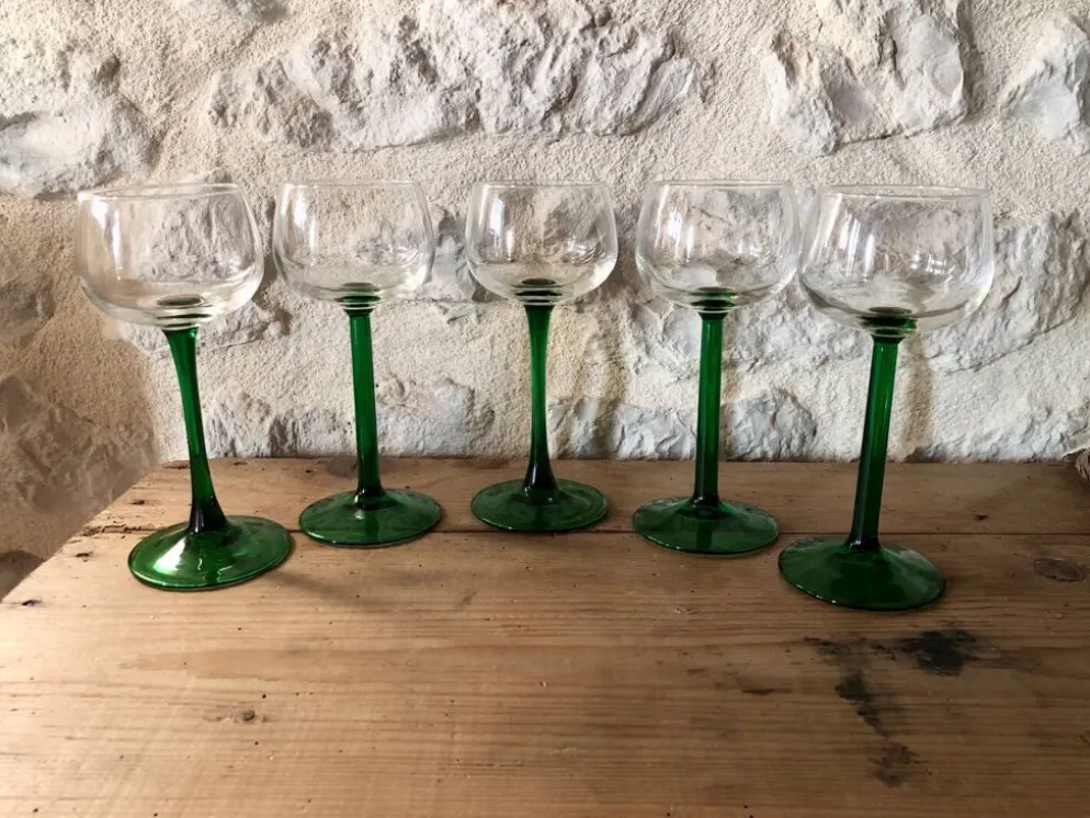 Verres à vin blanc anciens
