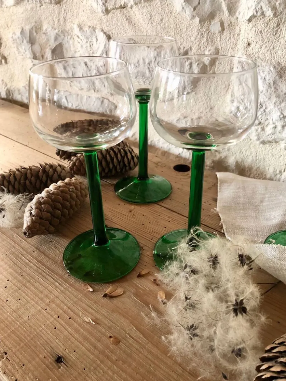 Verres à vin blanc anciens