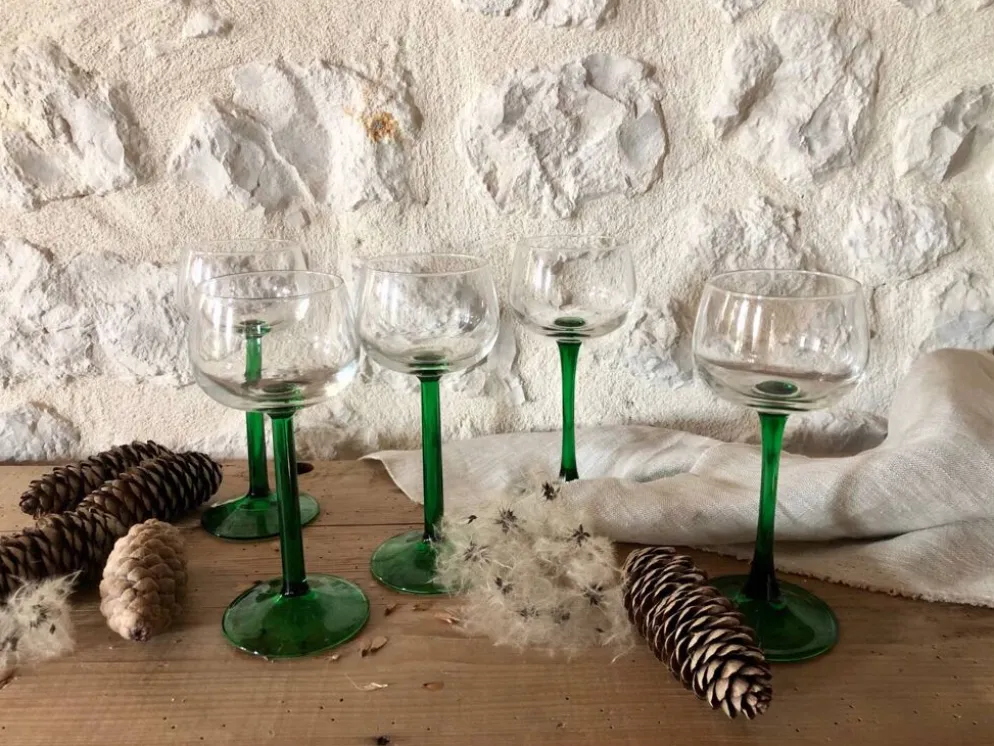 Verres à vin blanc anciens