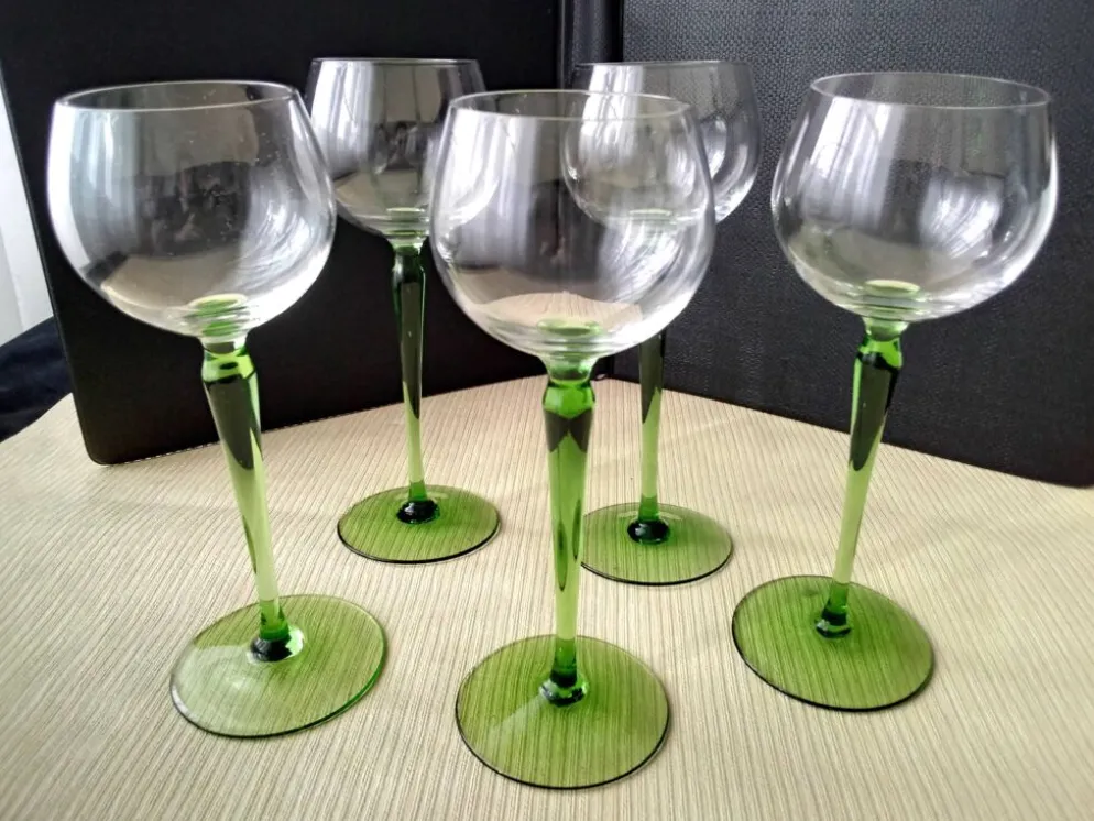 5 Verres à vin blanc d'Alsace en verre uni