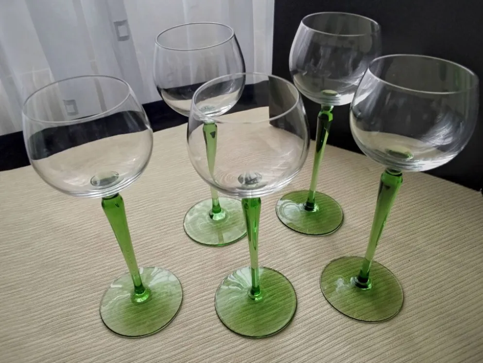 5 Verres à vin blanc d'Alsace en verre uni