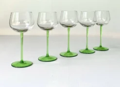 Verres à vin blanc soufflés vintage