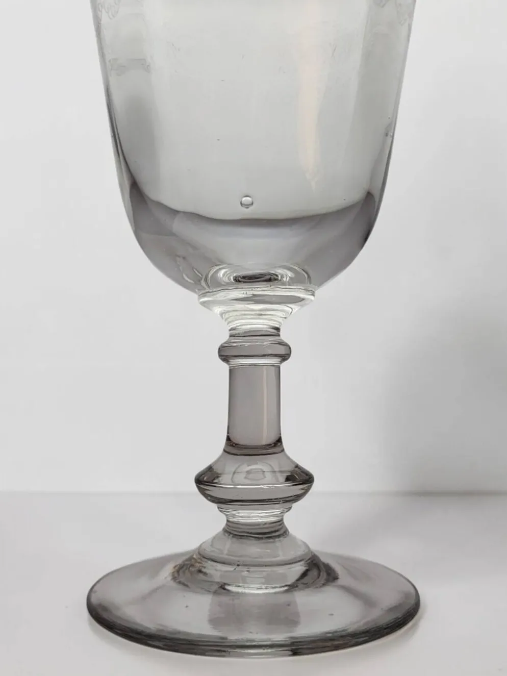 6 verres à vin / eau en verre gravé début XXème