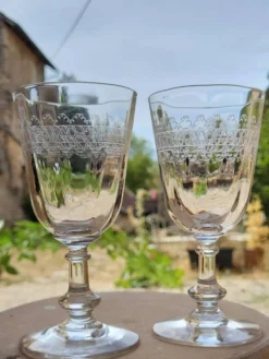 6 verres à vin / eau en verre gravé début XXème