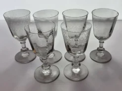 6 verres à vin / eau en verre gravé début XXème