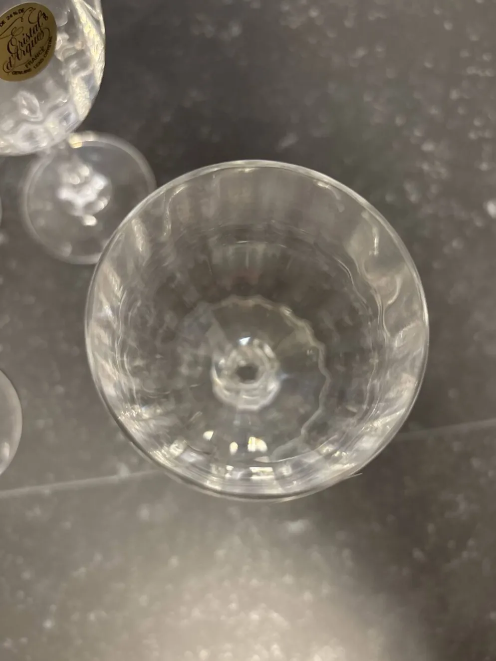 Verres à vin en cristal