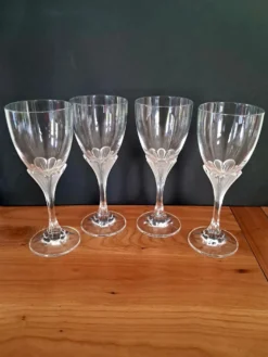 4 verres à vin en cristal d arques Modèle Granville
