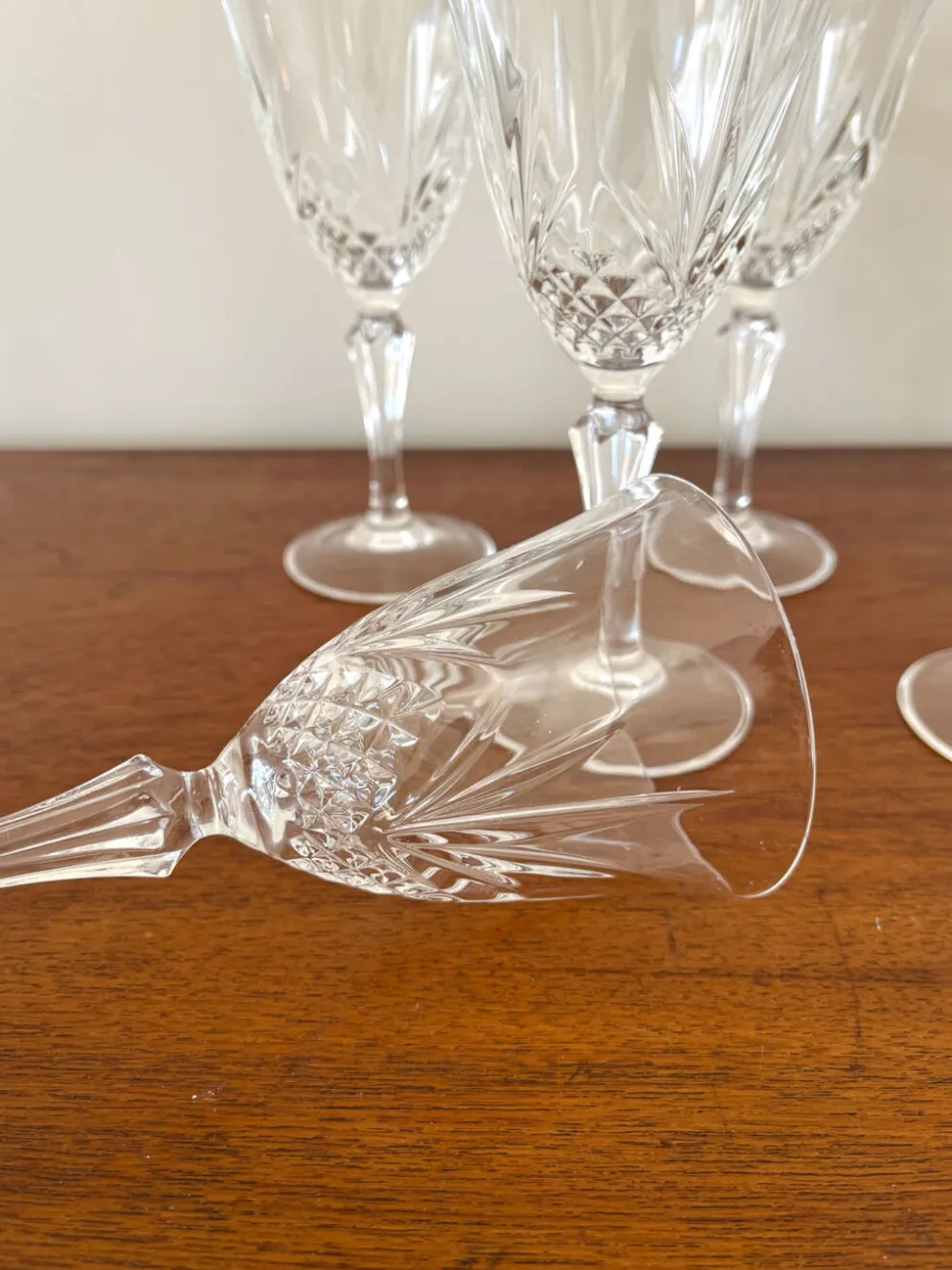 6 verres à vin "Masquerade" Cristal d'Arques vintage