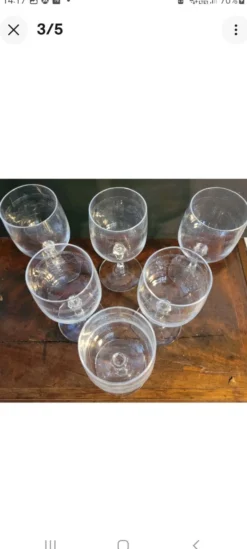 verres à vin Mikasa modèle Matignon, en cristal transparent et gravé.