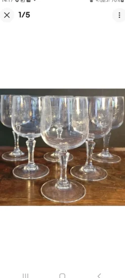 verres à vin Mikasa modèle Matignon, en cristal transparent et gravé.