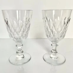 2 verres à vin modèle 
