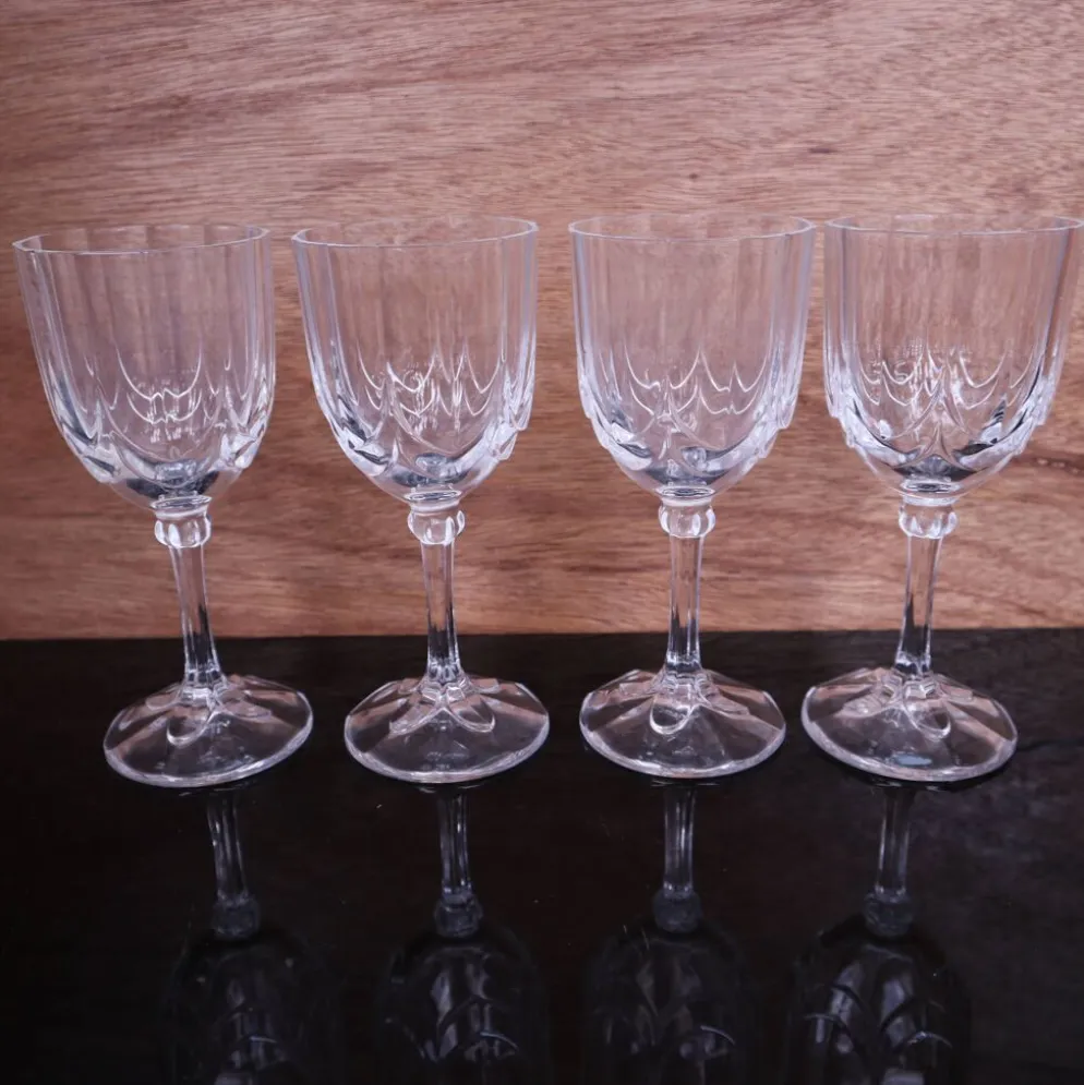 4 verres à vin rouge Luminarc Art déco