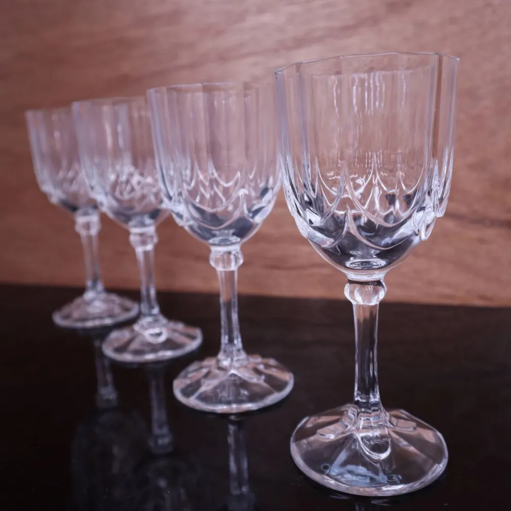 4 verres à vin rouge Luminarc Art déco