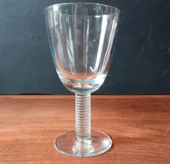 6 verres à vin transparents 15 cl vintage