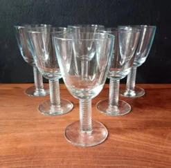 6 verres à vin transparents 15 cl vintage