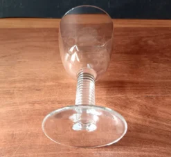 6 verres à vin transparents 15 cl vintage
