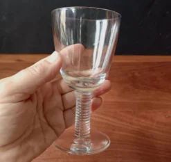 6 verres à vin transparents 15 cl vintage