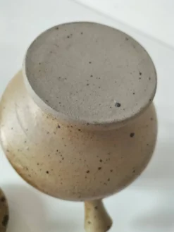 Verseuse en grès pyrité, travail de potier, pièce sculpturale