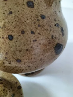 Verseuse en grès pyrité, travail de potier, pièce sculpturale
