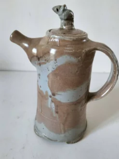 Verseuse zoomorphe en grès émaillé à la souris – Céramique artisanale