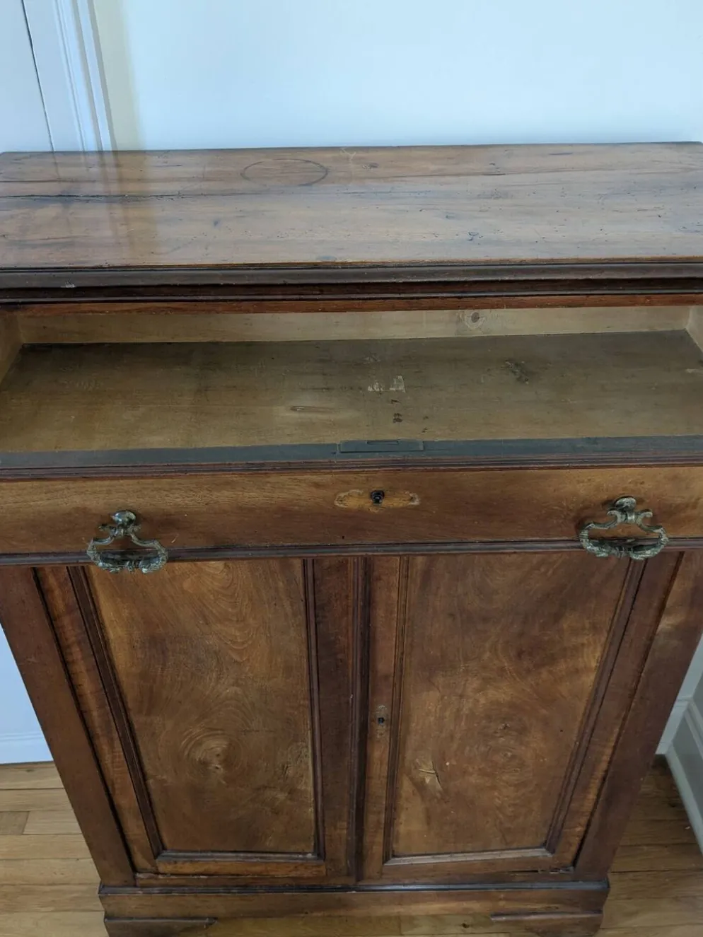 Vertiko style Louis Philippe