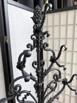 Vestiaire Art nouveau en fonte
