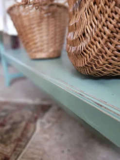 Vestiaire d’entrée, portant « Jette-habits »