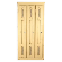 Vestiaire en bois