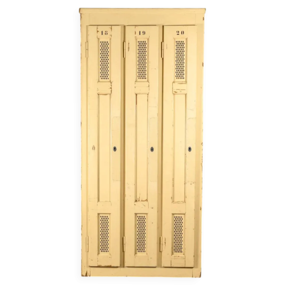 Vestiaire en bois