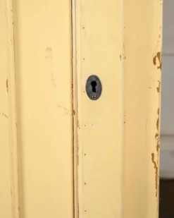 Vestiaire en bois