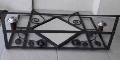 Vestiaire en fer forgé