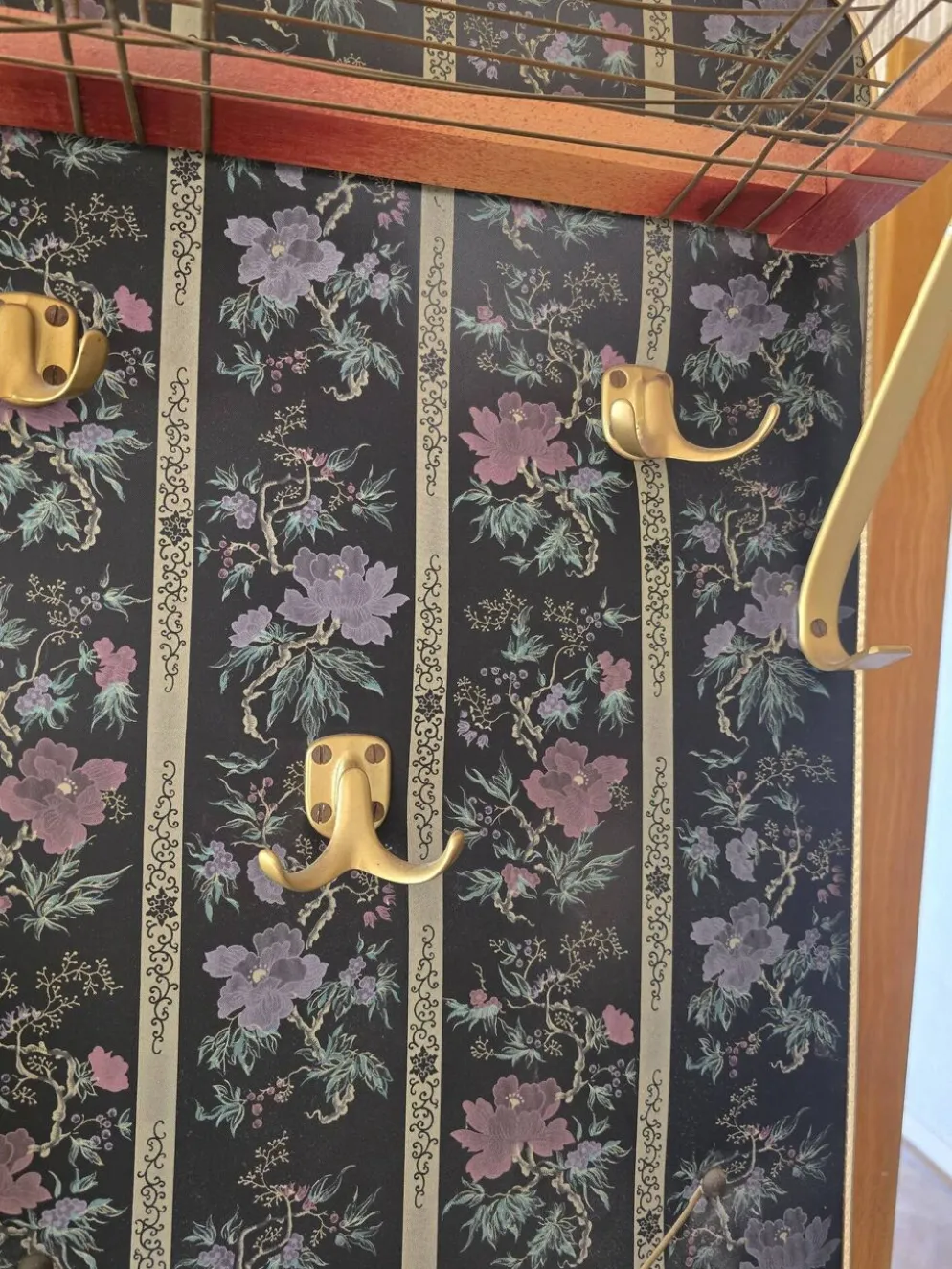 Vestiaire mural vintage 60/70 avec miroir, patères et tiroir