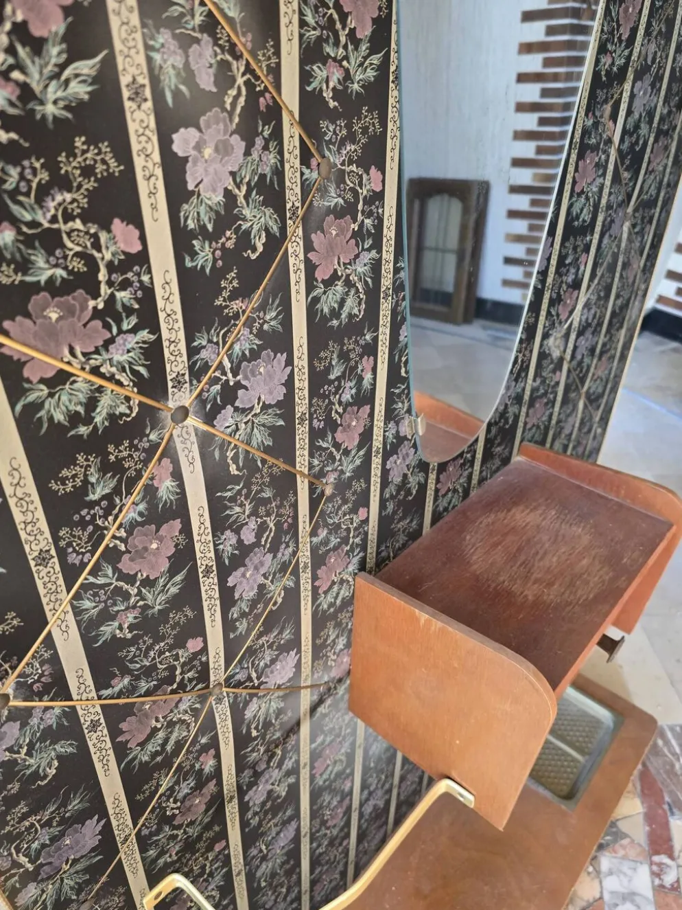 Vestiaire mural vintage 60/70 avec miroir, patères et tiroir