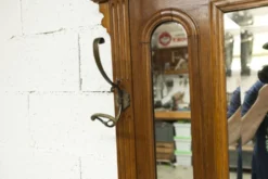 Vestiaire Napoléon III en noyer fin 19e, 3 miroirs, marbre