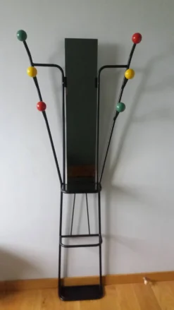 Vestiaire porte manteau boules de billard et miroir style Roger Feraud