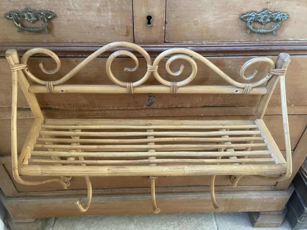 Vestiaire portemanteau mural en bambou et rotin vintage