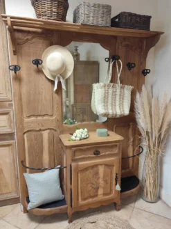 Vestiaire porte-manteaux en chêne massif