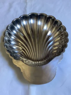 Vide poche coquillage dimensions : largeur -34,5 cm - profondeur -28 cm-