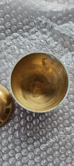 Vide-poche ou boîte à bijoux en laiton doré