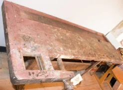 Vieil établi industriel solide en bois 2 mètres large