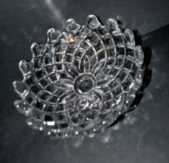 Vierzon compotier rond en verre moulé pointes de diamant
