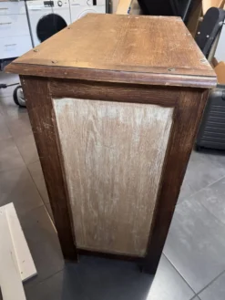 Vieux meuble frigo / glacière