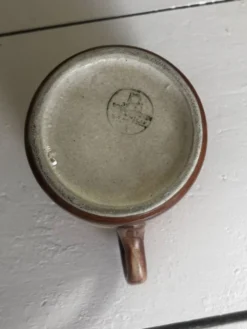 Vintage années 70 ancien mug en faïence motif graphique cubique marron