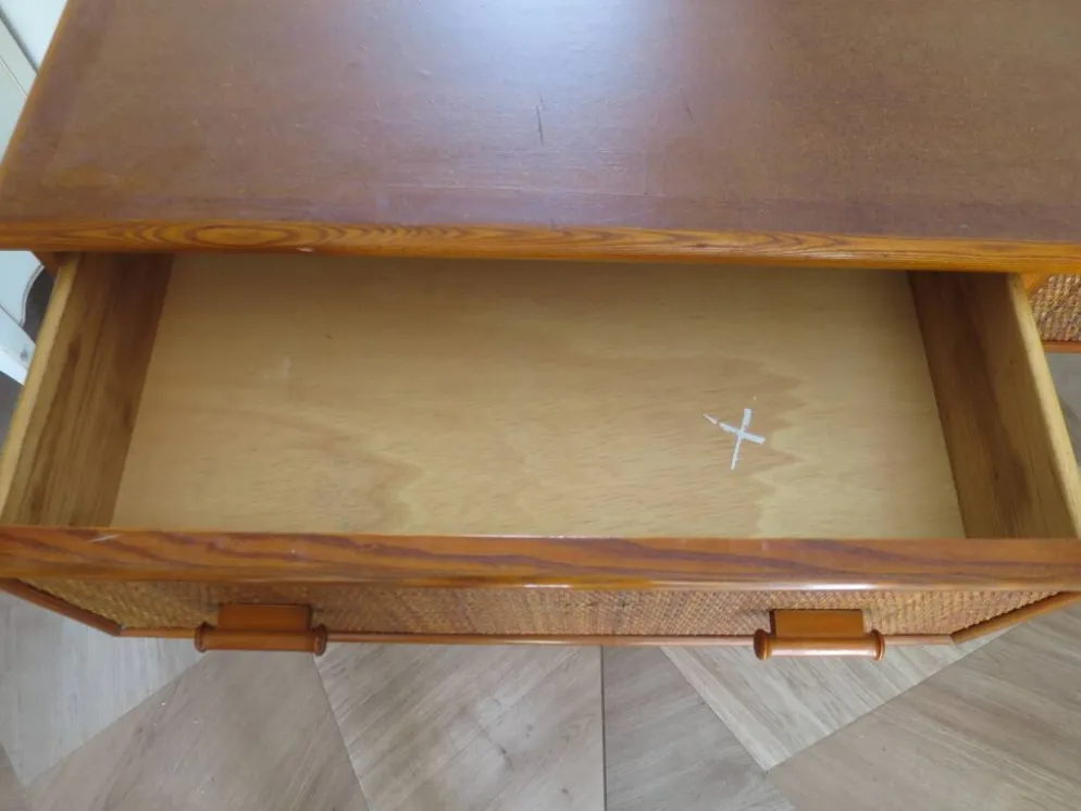 Vintage-Bureau cannage rotin bois-grand plateau-5 tiroirs-Années 60/70