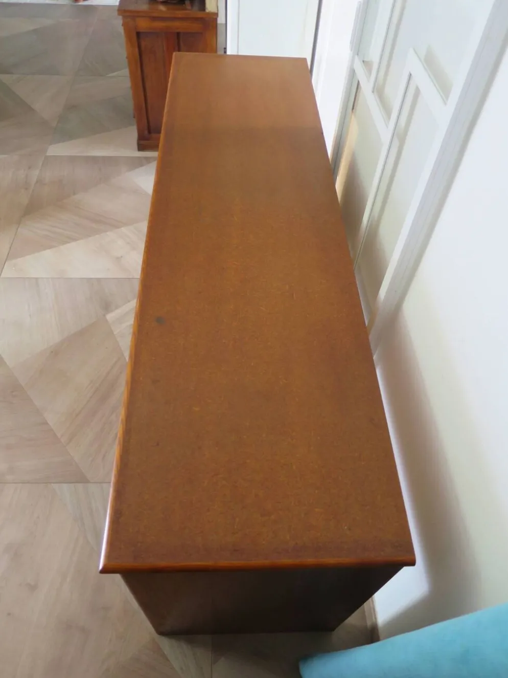 Vintage-Bureau cannage rotin bois-grand plateau-5 tiroirs-Années 60/70